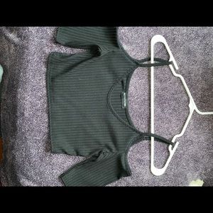 pretty little thing black crop top